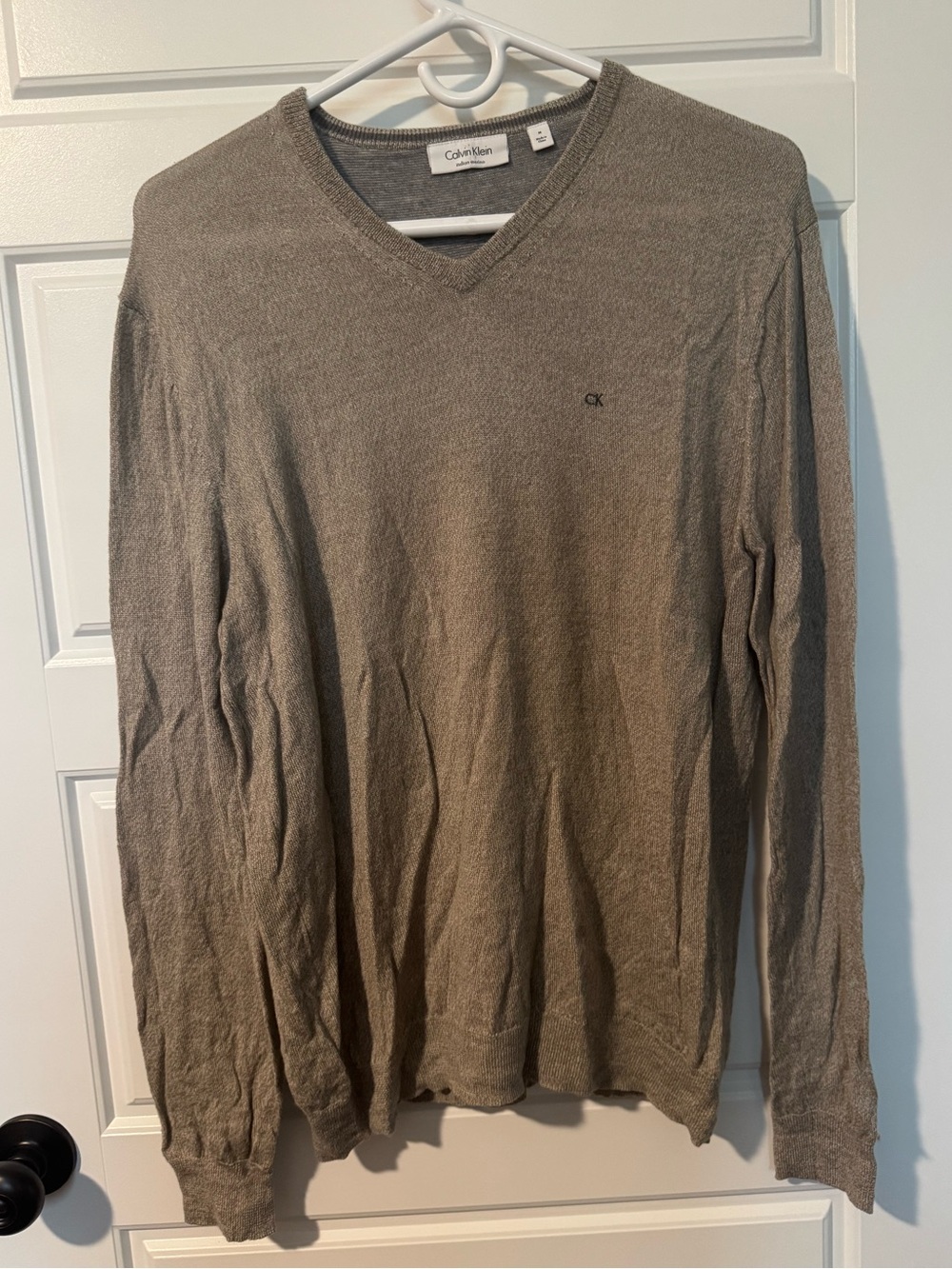 Calvin Klein Italian Merino Wool V-Neck Sweater, Light Brown Heather, Size M